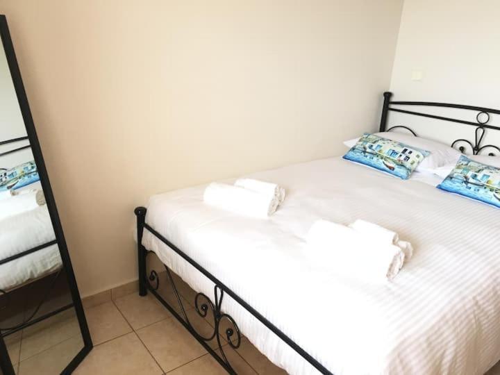 Koumpe Blue Sea View Apartment Rethymno  Exterior photo