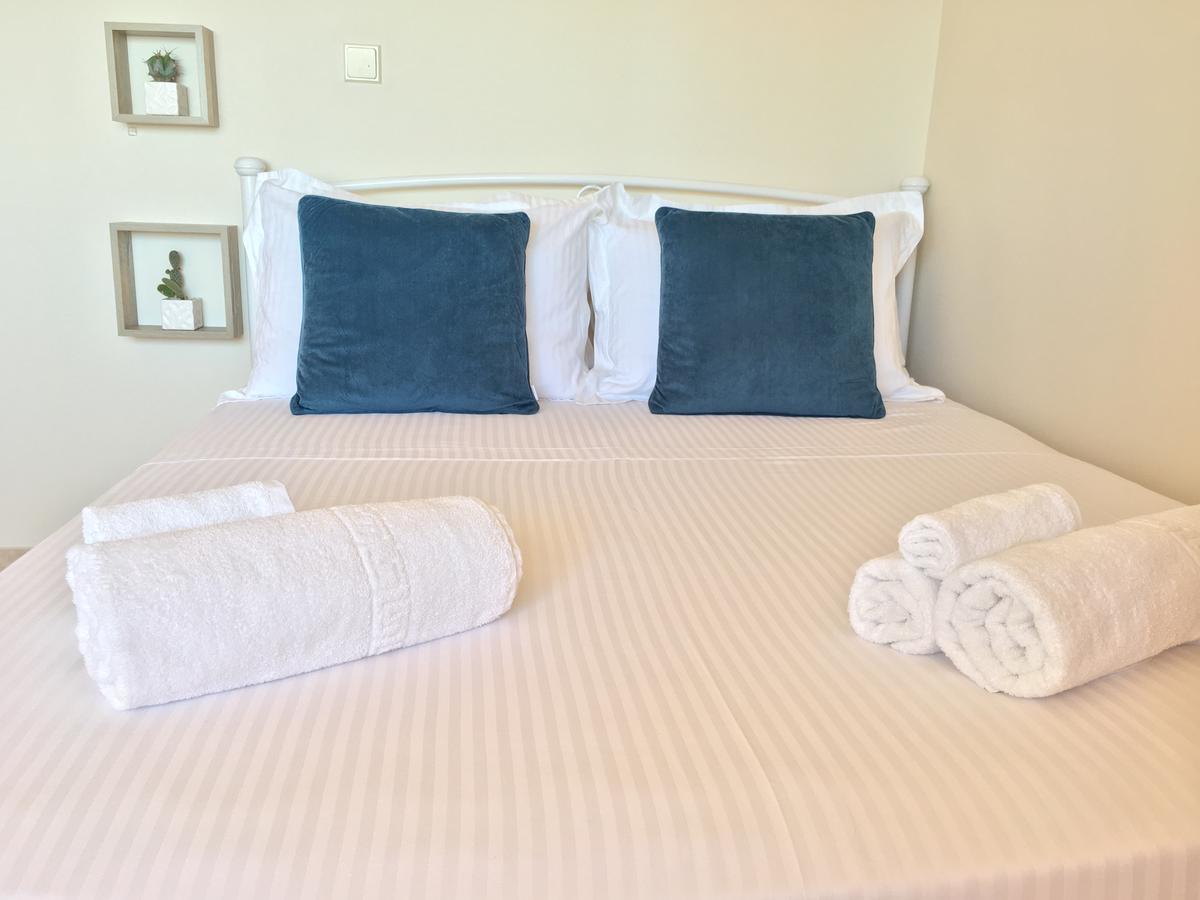 Koumpe Blue Sea View Apartment Rethymno  Exterior photo