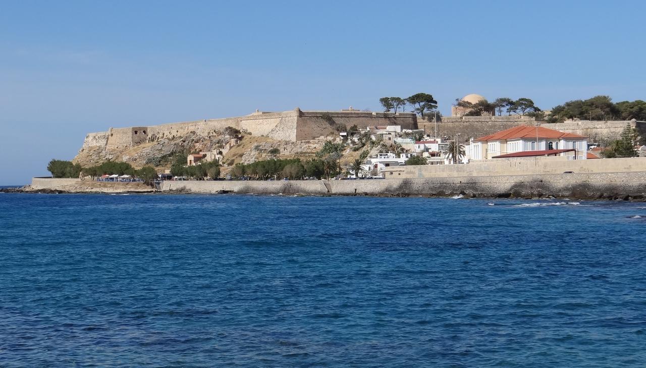 Koumpe Blue Sea View Apartment Rethymno  Exterior photo
